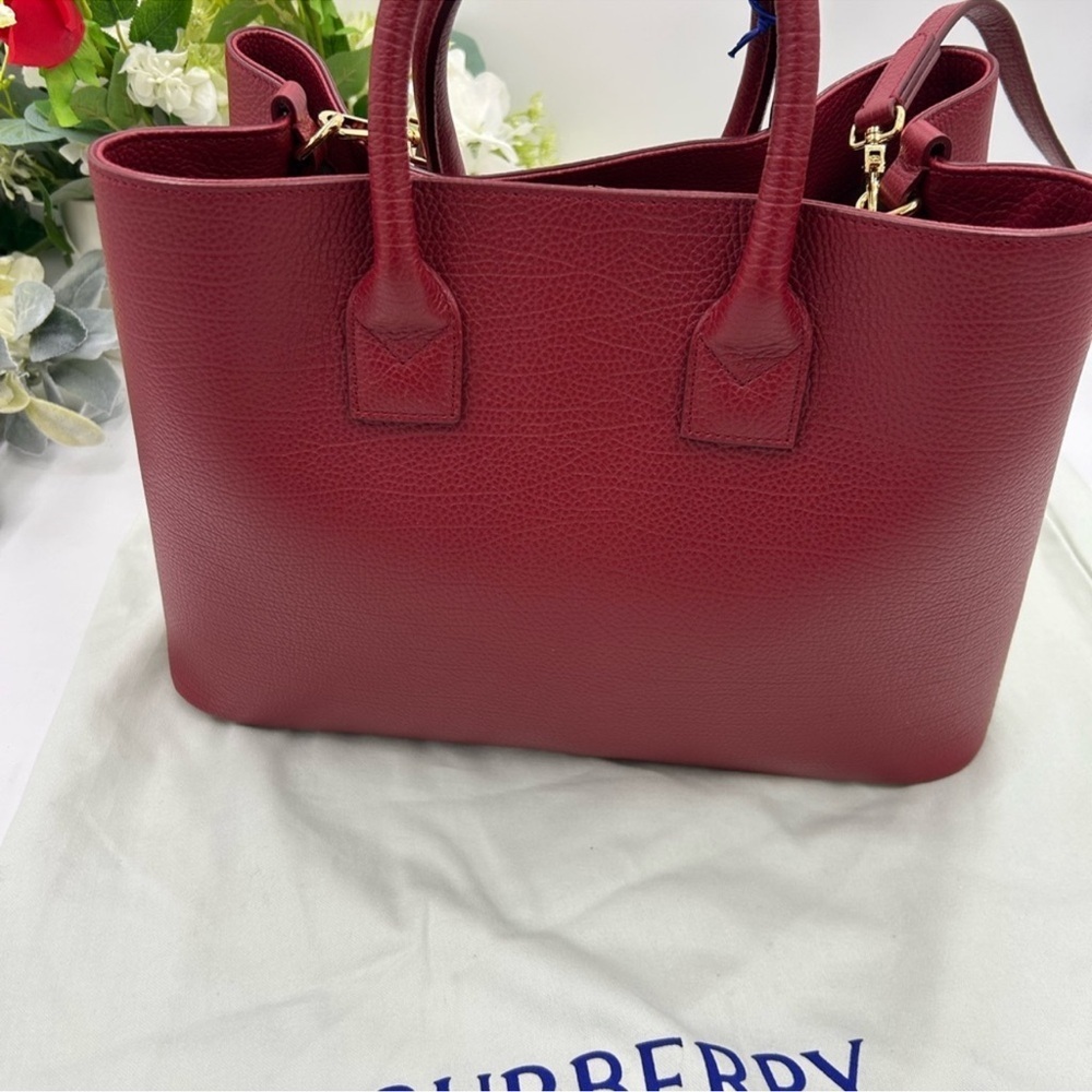 Women’s Burberry banner pebble grain leather tote/shoulder bag Classic check NWT - Picture 5 of 15